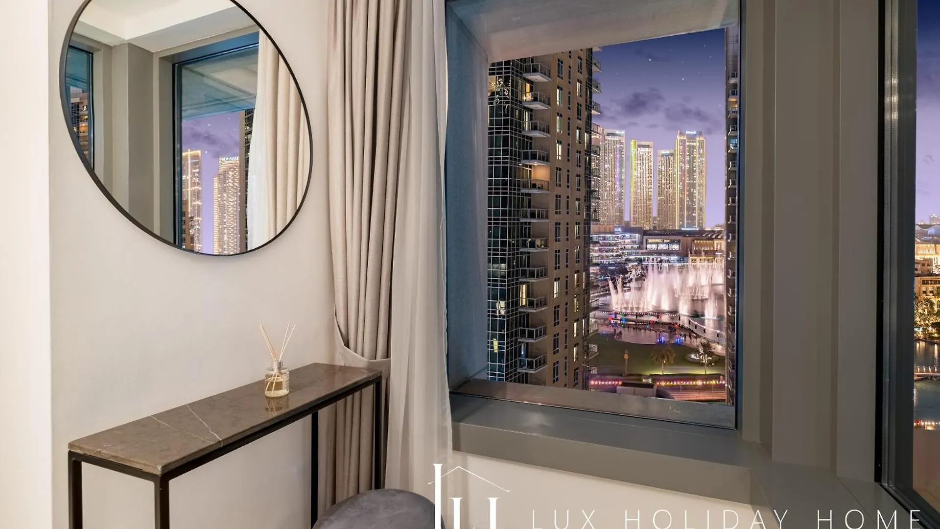Lux The Fountain View Suite Dubai United Arab Emirates