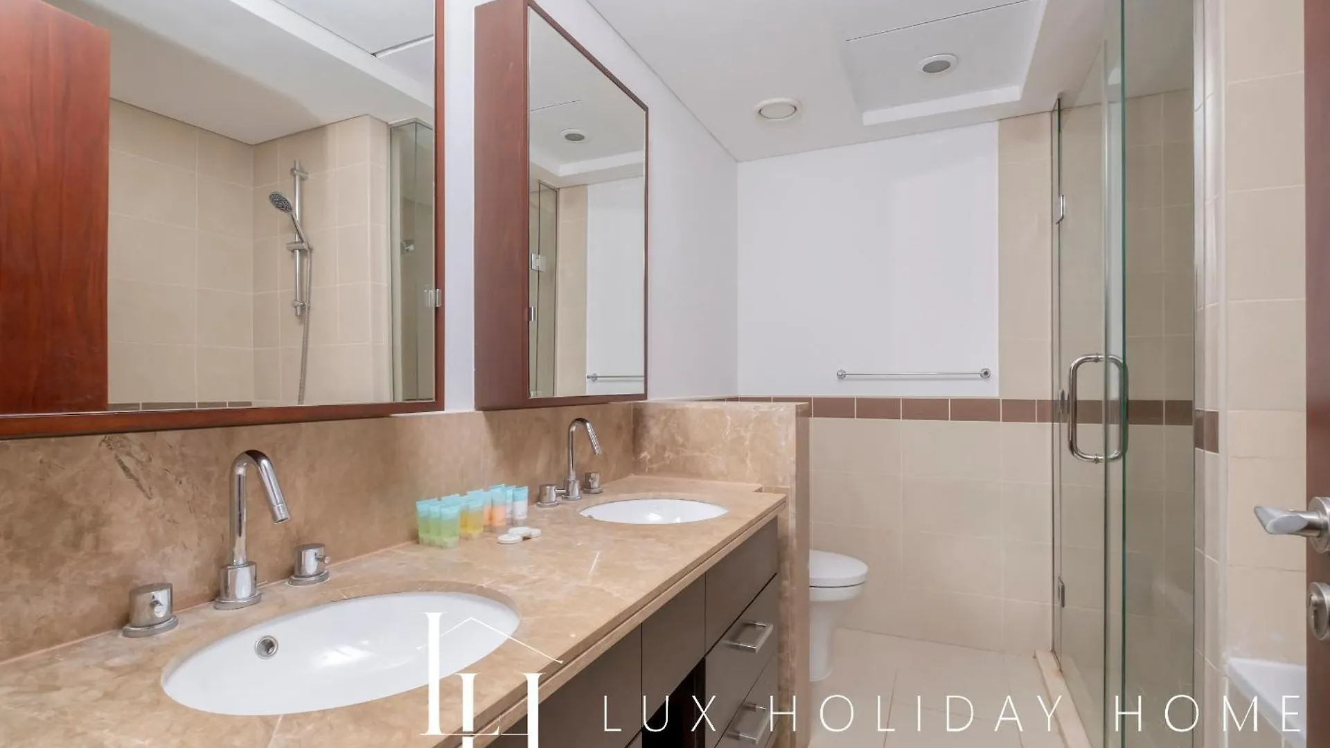 Lux The Fountain View Suite Dubai Appartamento