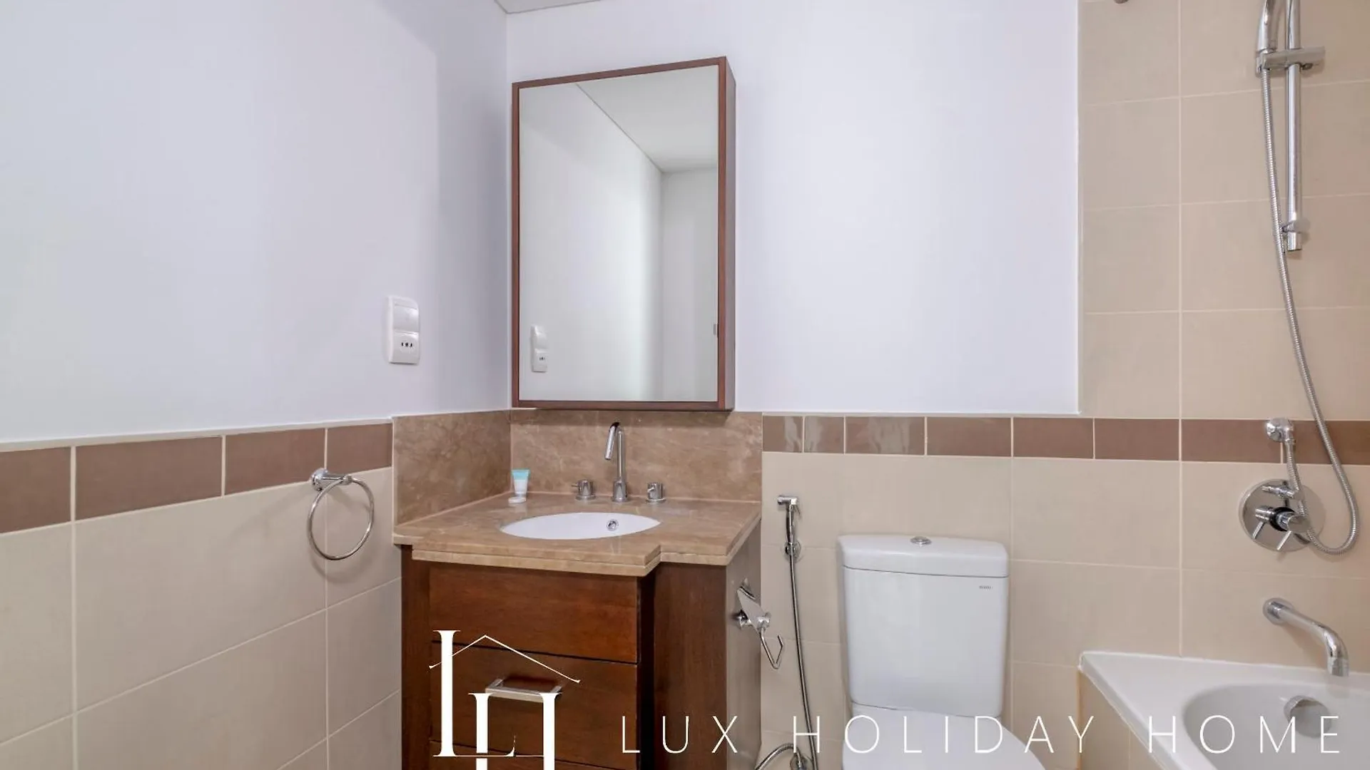 Lux The Fountain View Suite Dubai Appartamento